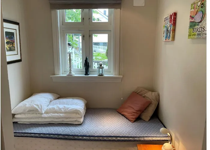 Center - Chateau Kvalheim * Maloy